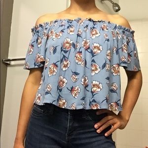 Off shoulder woven top with floral pattern